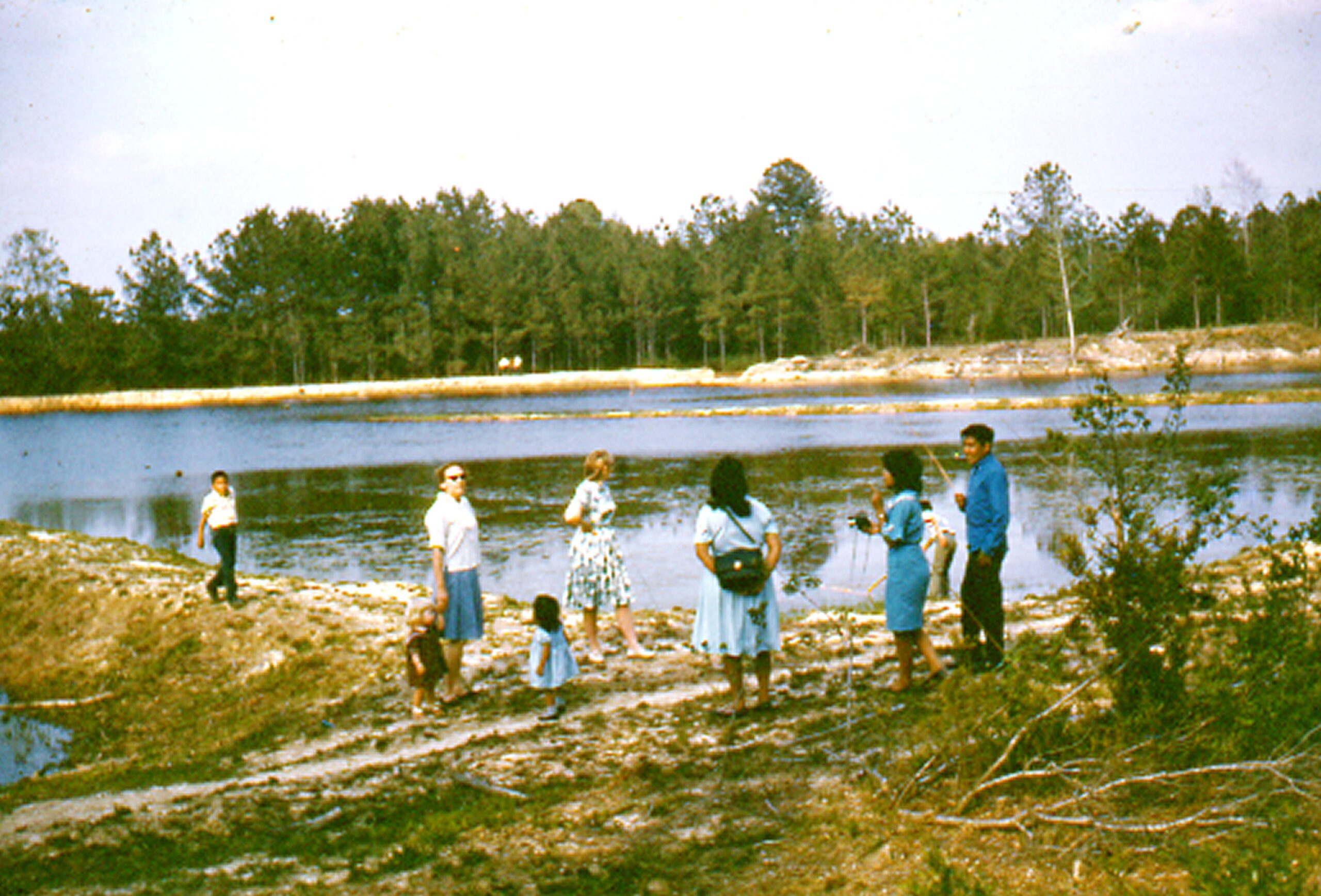 Bender Family at Pine Lake in the early days